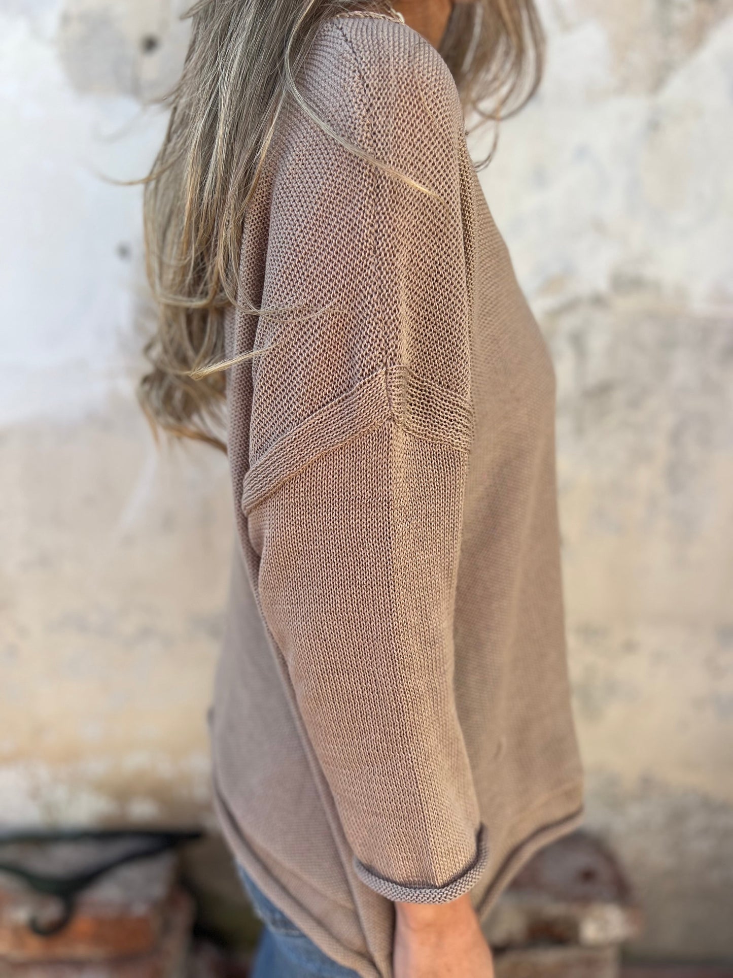 URSZULA – LUŹNY SWETER Z KIESZENIĄ