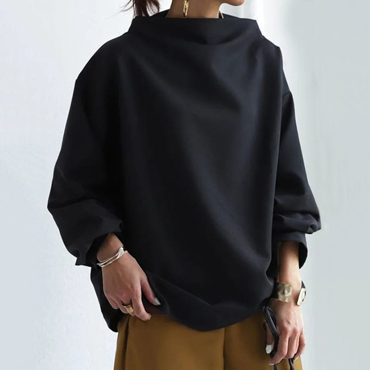 BOGNA - ELEGANCKA CZARNA BLUZKA OVERSIZE