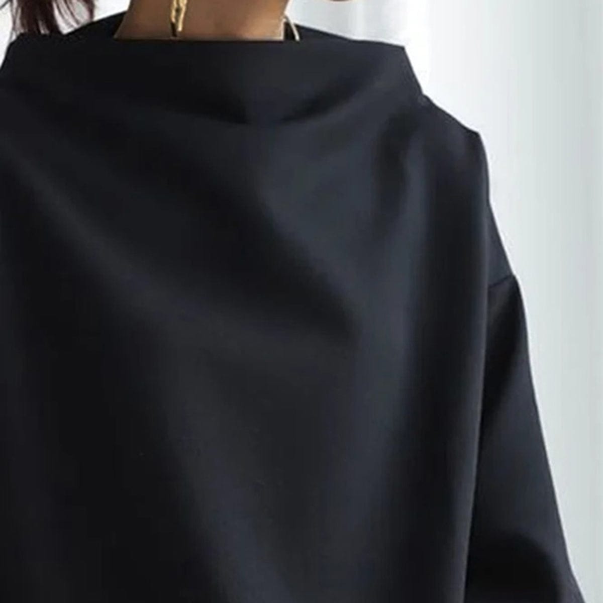 BOGNA - ELEGANCKA CZARNA BLUZKA OVERSIZE